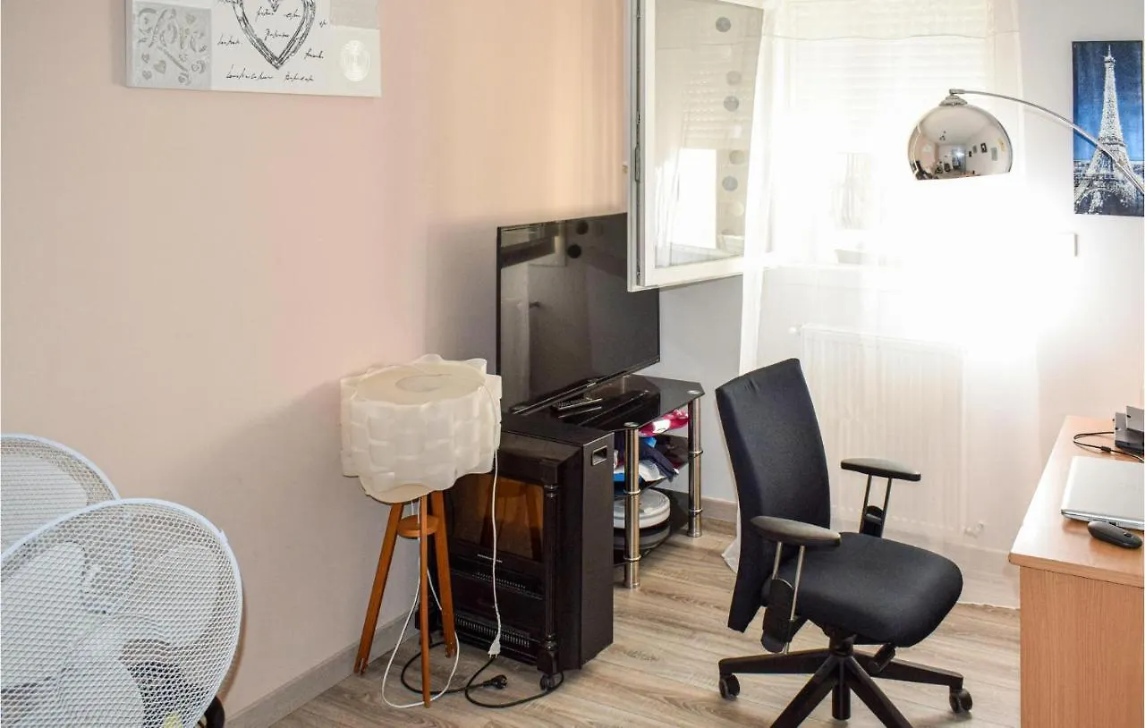 Lovely Home In Rivehaute With Wifi Coueilles